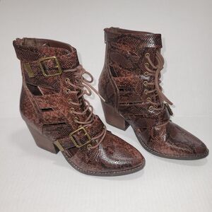 Women's Coconuts by Matisse Getty Western Snake Embossed Cutout Lace Up Boots 6‎